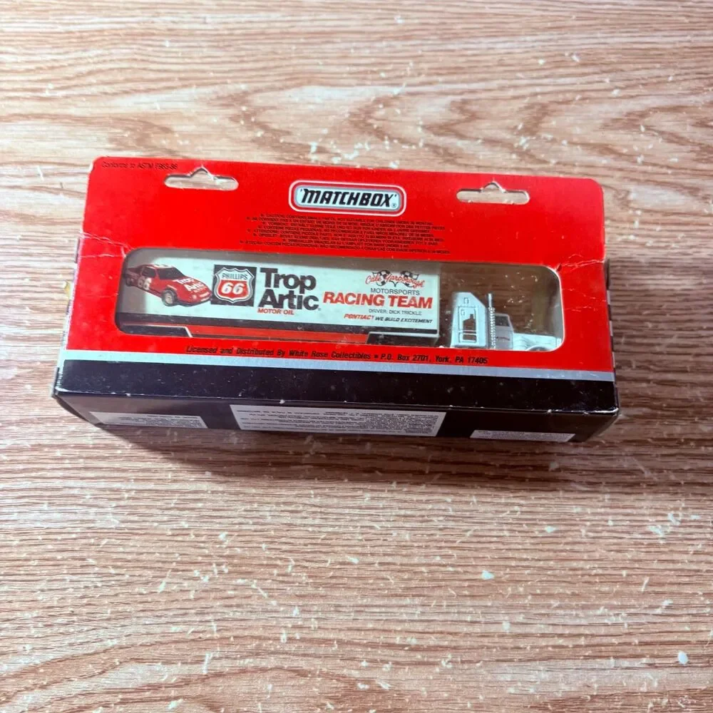 1990 Matchbox Superstar Transporter Cale Yarborough Phillips 66 #2